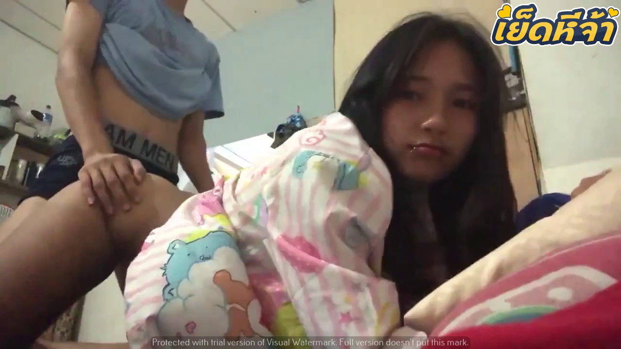 คลิปหลุดเสียงไทย 18+ วัยรุ่นทางบ้านตั้งกล้องถ่ายคลิปเย็ดกัน โดดเรียนมาเย็ดกันที่ห้องแฟน แอ่นหีให้แฟนเย็ดท่าหมาคาชุดนอน